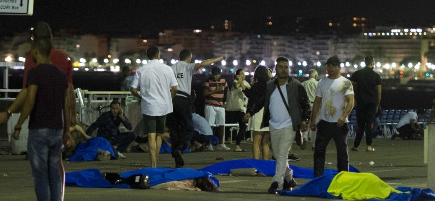 Massacre in Nice, “inhumanity is before our eyes”
